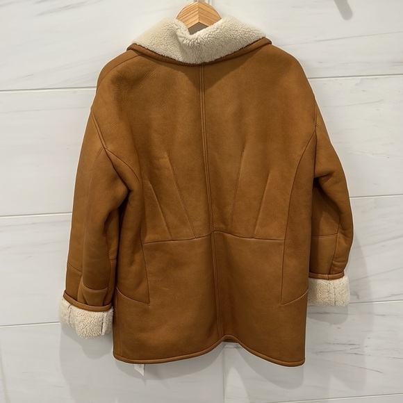 Frame | RARE NWT Cocoon Shearling Coat seen on Giselle Bundchen and Olivia Munn - Picture 7 of 12